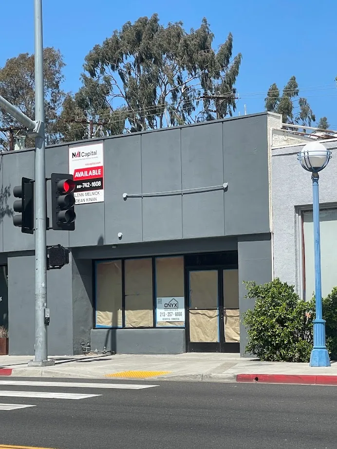 Commercial full store front remodeling in west hollywood general contractor construction company