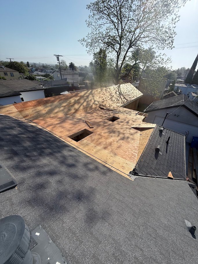 Roof dry-in work on a Los Angeles master suite addition.